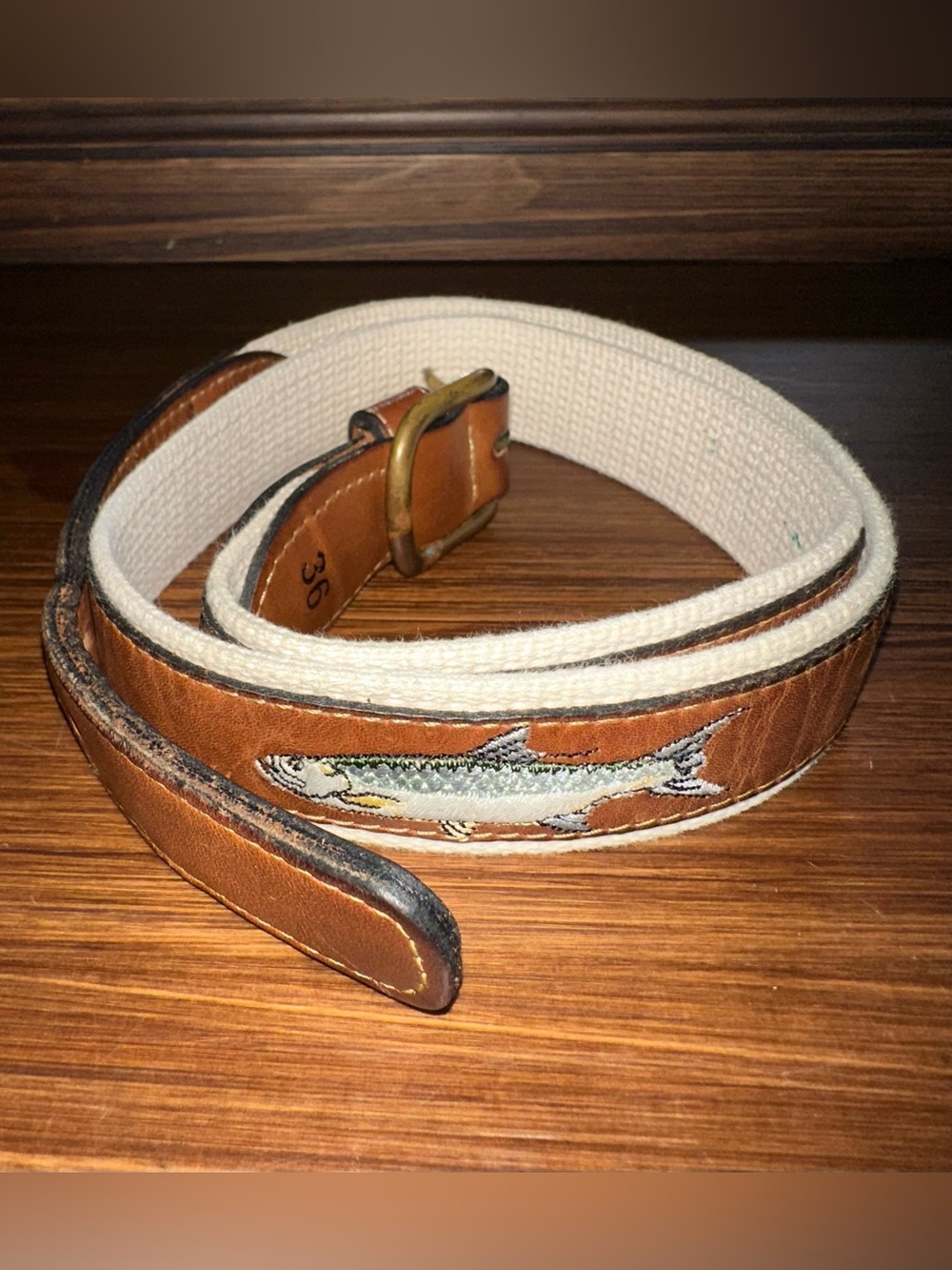 Men’s Casual Belt Brown/White Fish Motif Size 36 Solid Brass Buckle 1.25in